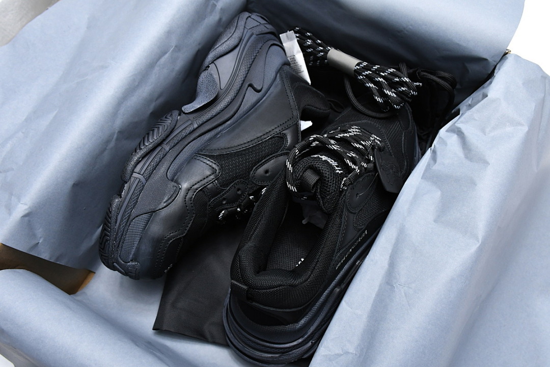 Balenciaga Triple S Negro W0901 1000