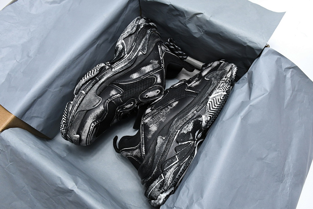 Balenciaga Triple S Noir WN3 1000 
