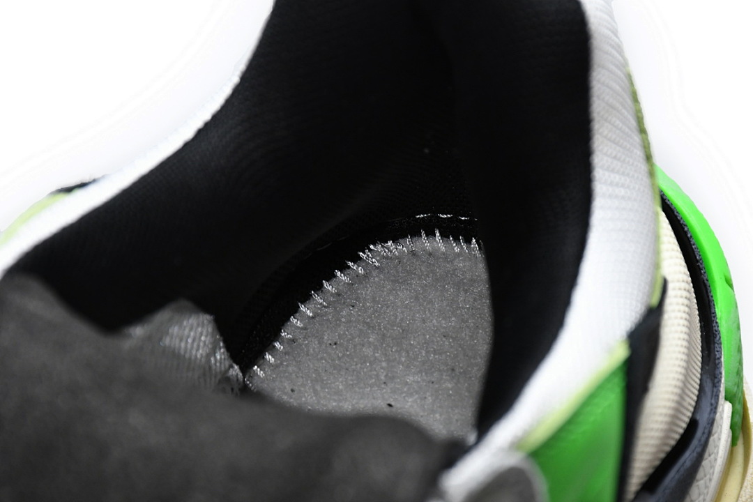 Balenciaga Triple S Electronic Green W09T1 9000
