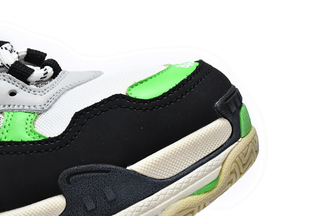Balenciaga Triple S Electronic Green W09T1 9000