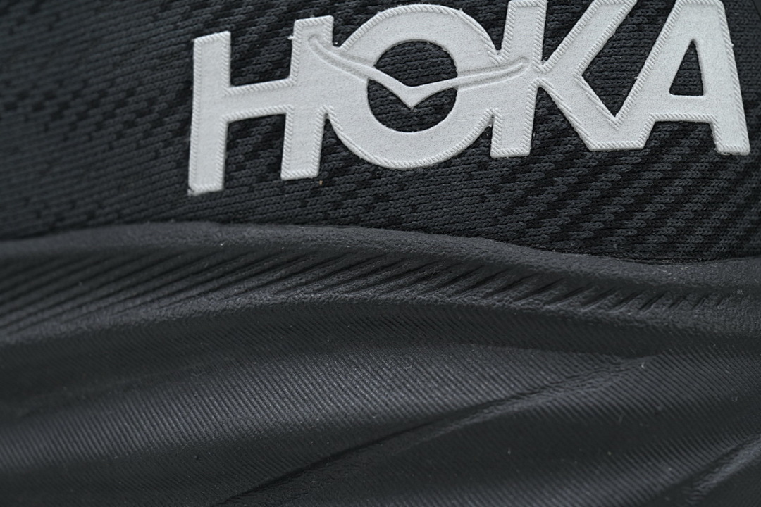 BBLC HOKA Clifton 9 GORE-TEX