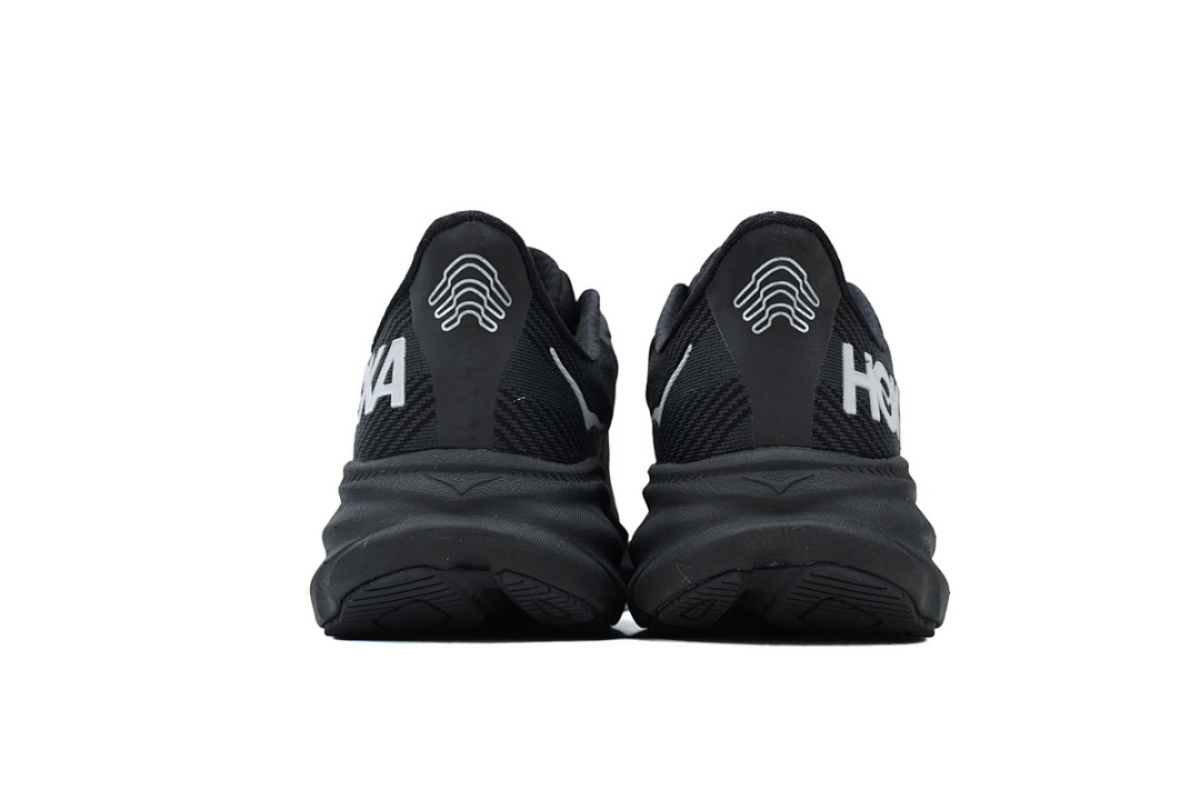 BBLC HOKA Clifton 9 GORE-TEX