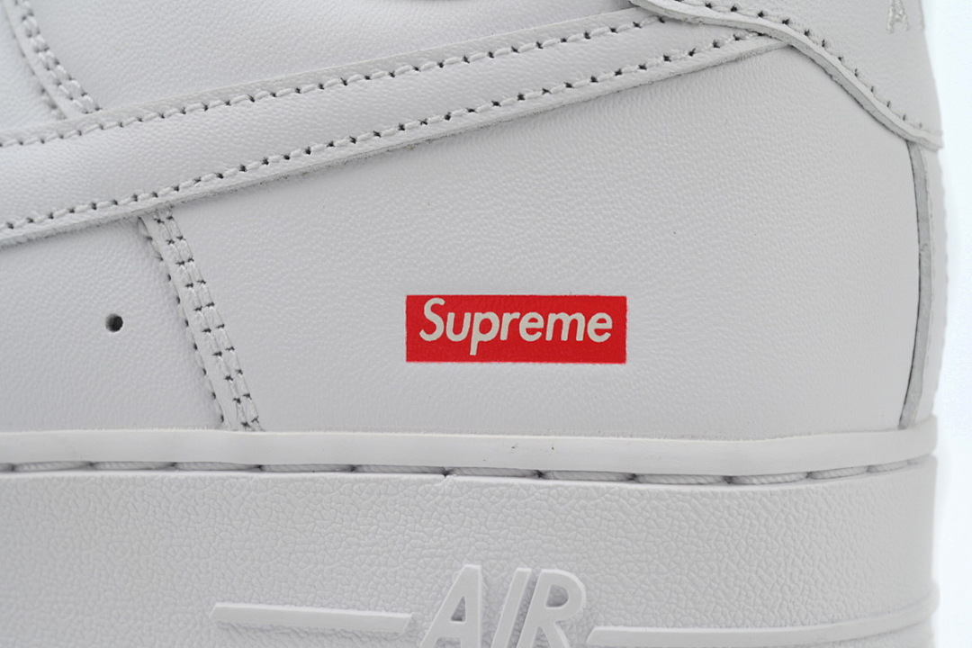 CU9225-100 Supreme x Air Force 1 Low White