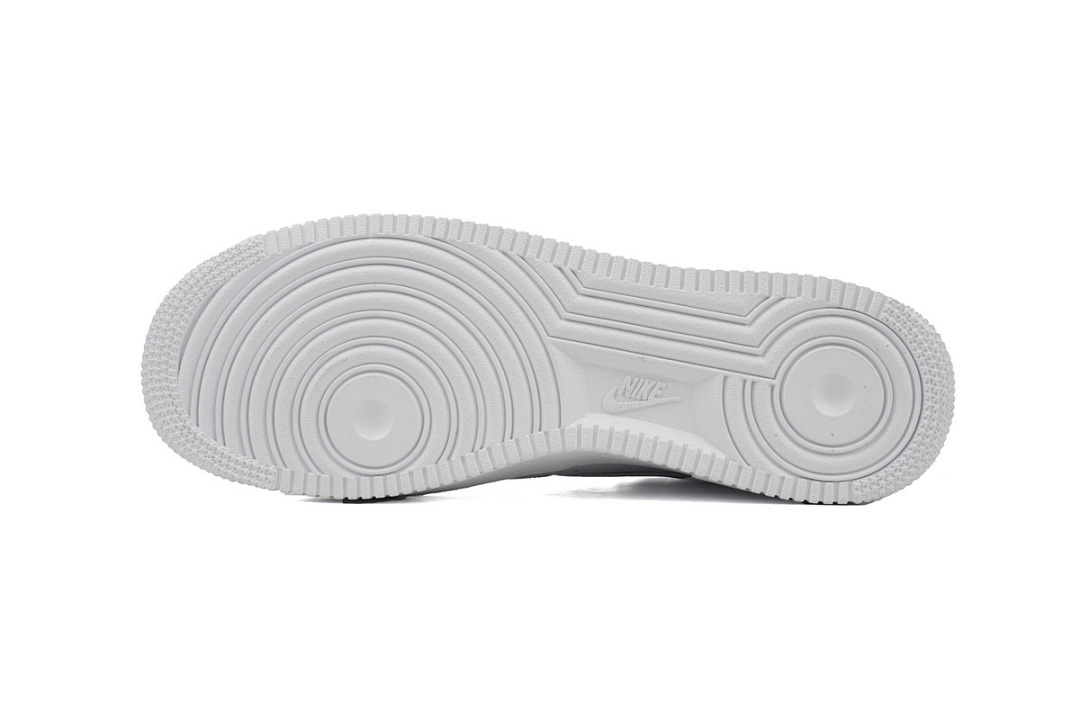 CU9225-100 Supreme x Air Force 1 Low White