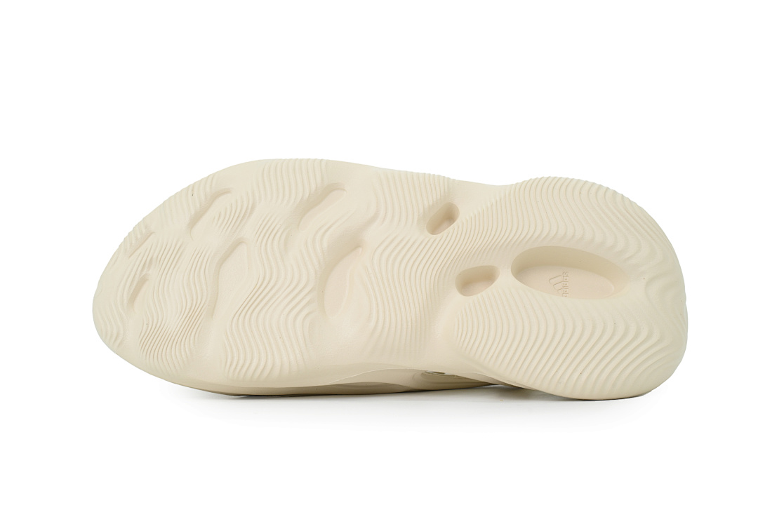 G55486 adidas Yeezy Foam Runner Ararat