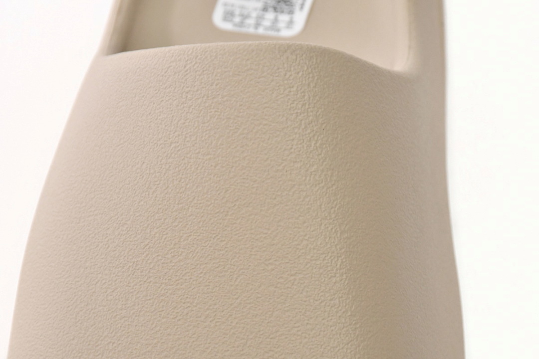 GW1934 adidas Yeezy Slide Pure