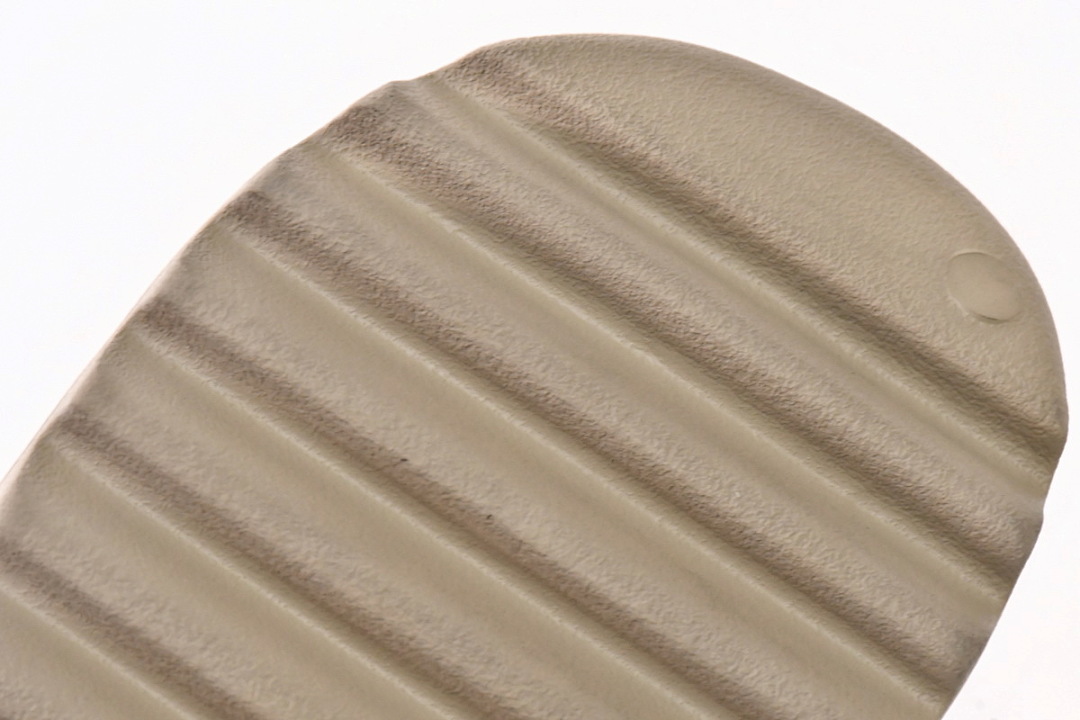 GW1934 adidas Yeezy Slide Pure