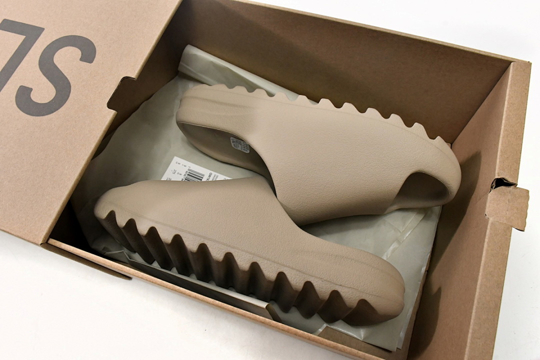 GW1934 adidas Yeezy Slide Pure