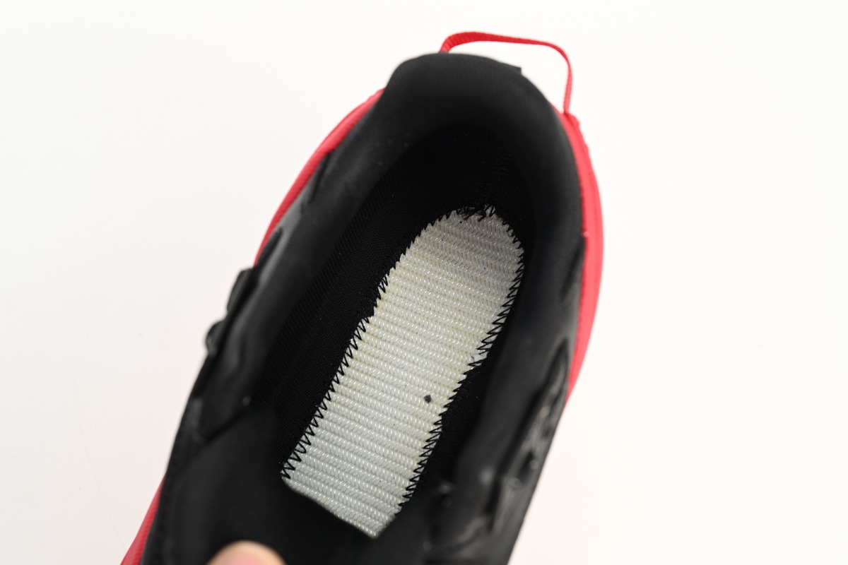 H209B4M 00120 M2058 P49 Moncler Trailgrip Black Red