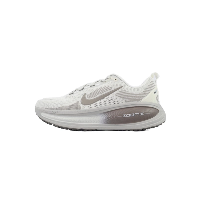 HM6804-003 NIKE Vomero 18 Brown 01