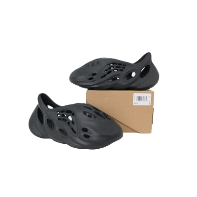HP8739 adidas originals Yeezy Foam Runner Onyx 02