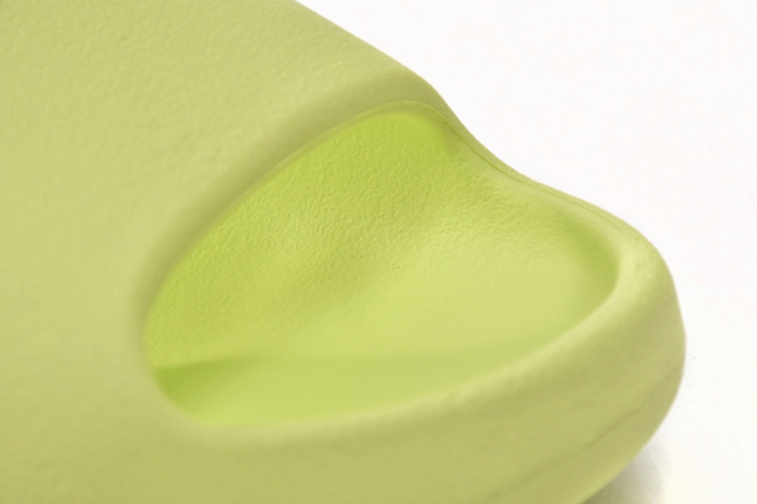HQ6447 adidas Yeezy Slide Glow Green