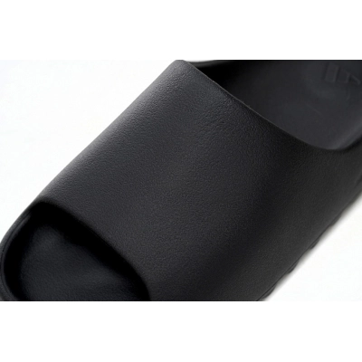 HQ6448 adidas Yeezy Slide Onyx 02