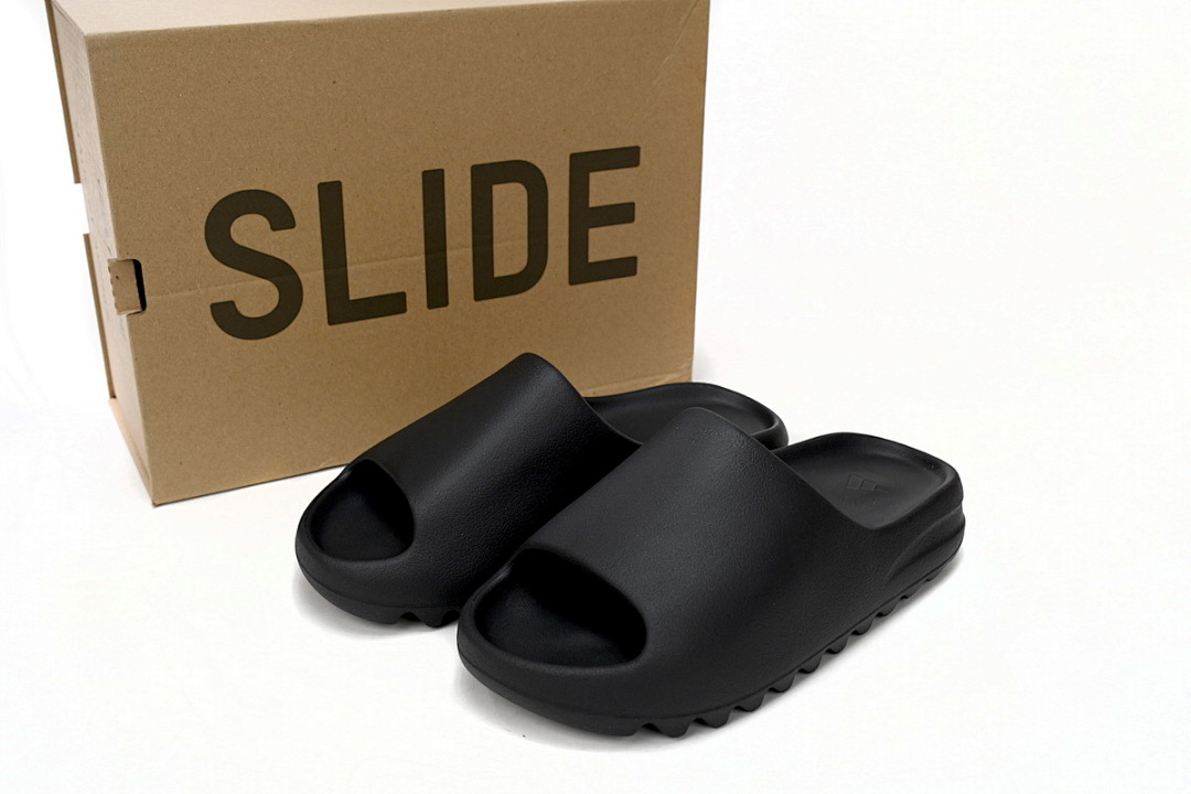 HQ6448 adidas Yeezy Slide Onyx