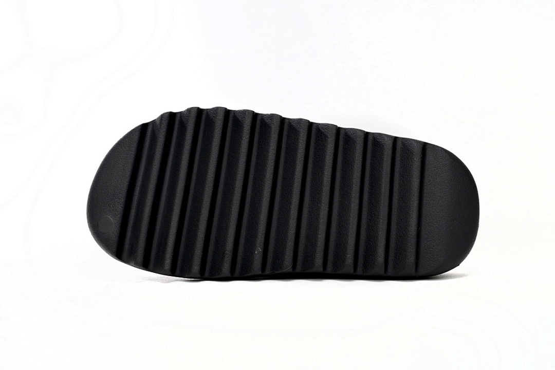 HQ6448 adidas Yeezy Slide Onyx