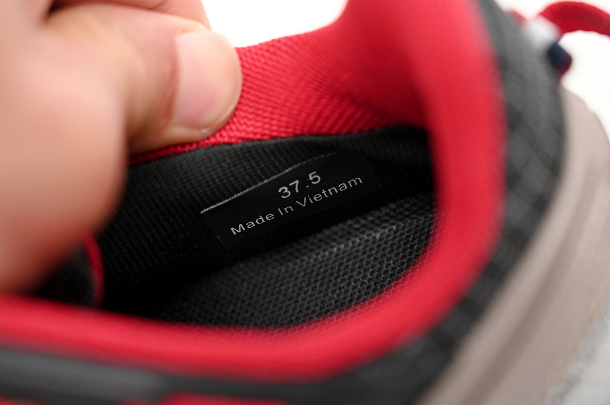 I109A4 M00260 M2058 Moncler Trailgrip Black Grey -11