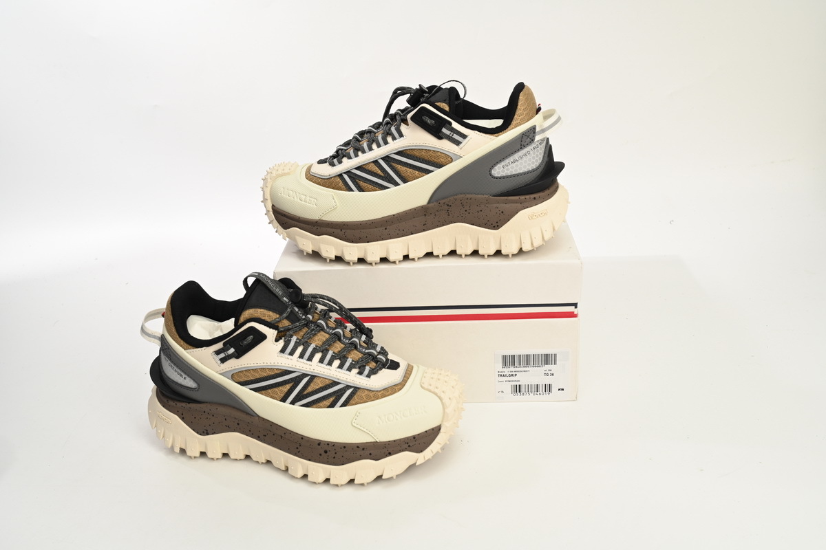 I109A4 M00260 M2671 Moncler Trailgrip Grey