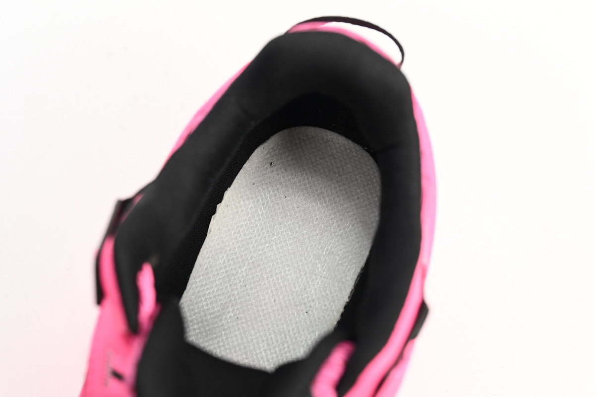 I109A4 M00260M296 0P49 Moncler Trailgrip Pink