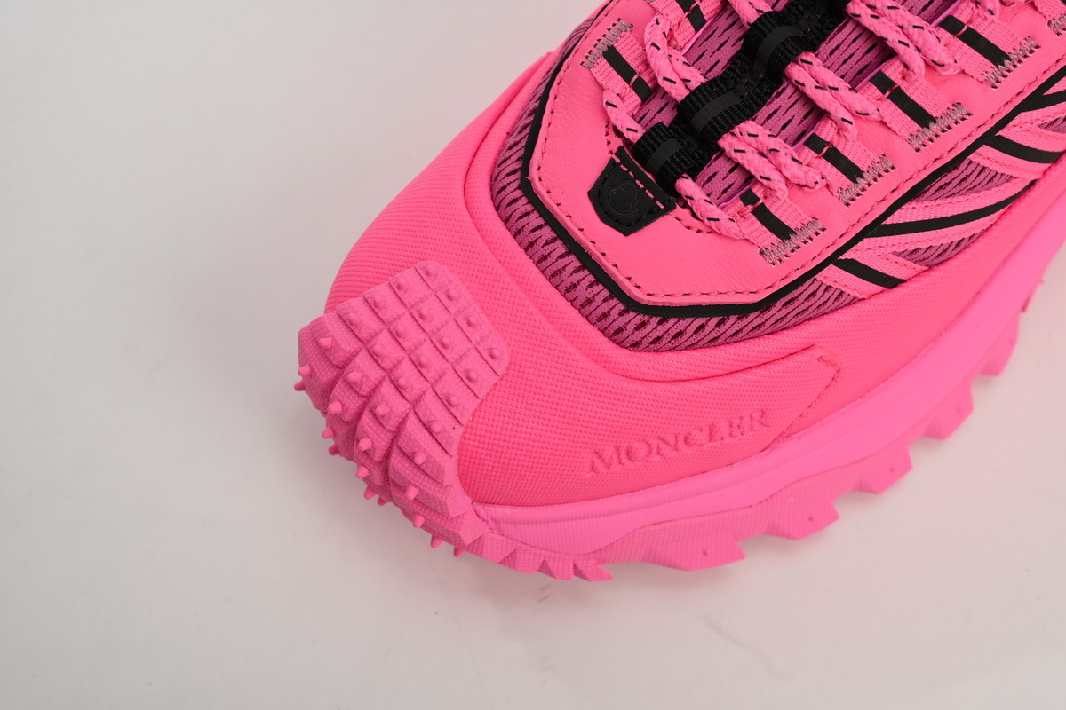 I109A4 M00260M296 0P49 Moncler Trailgrip Pink