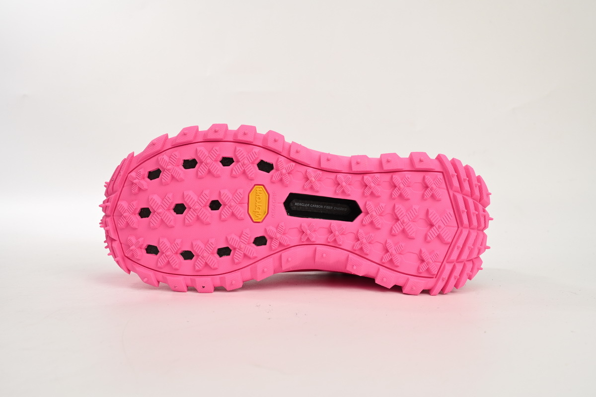 I109A4 M00260M296 0P49 Moncler Trailgrip Pink
