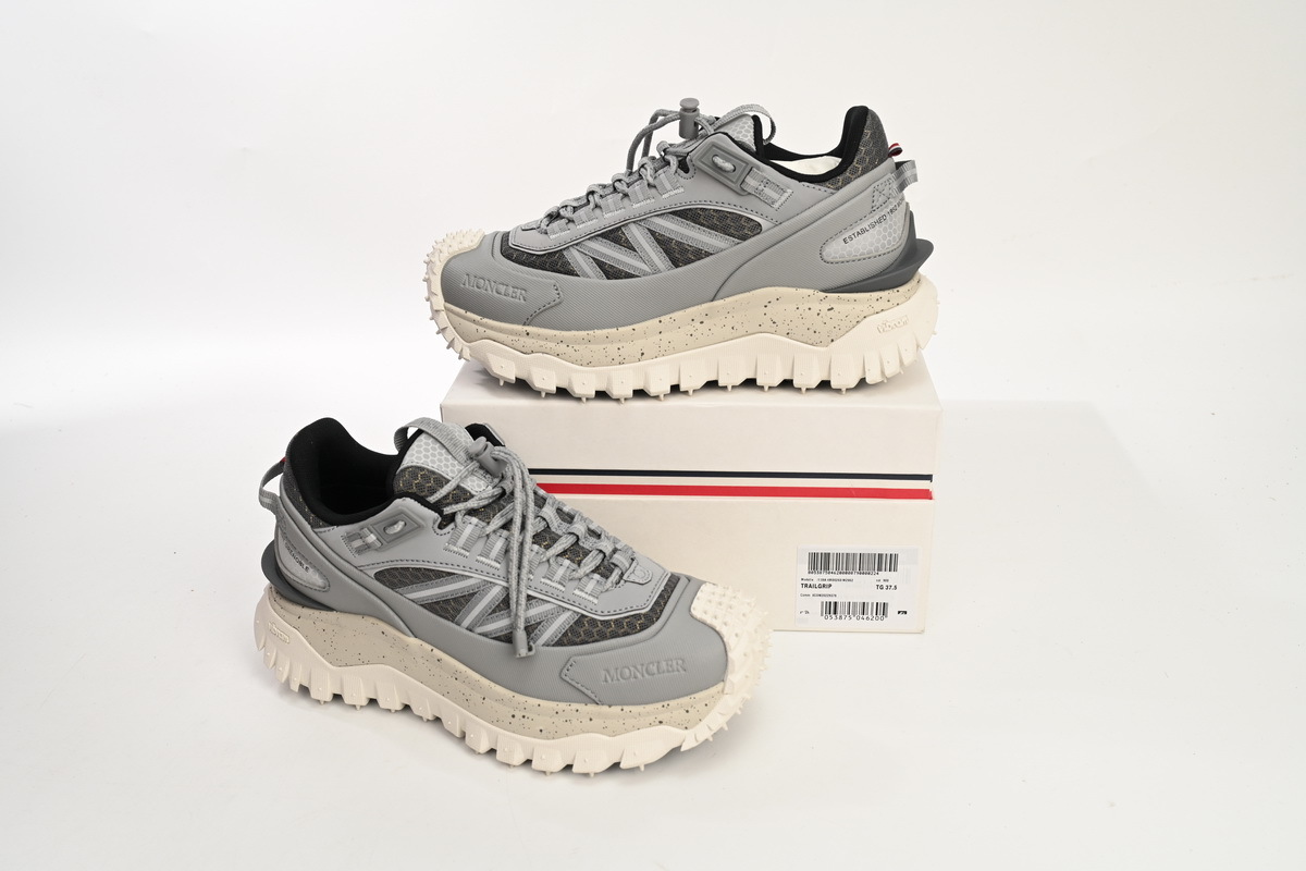 I109A4 M00260M296 2900 Moncler Trailgrip Grey