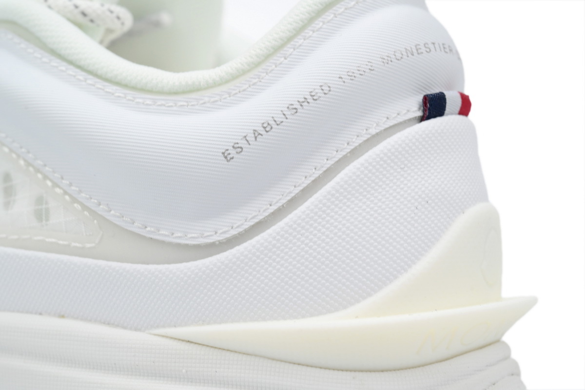 I109A 4M00130 M2808 Moncler Trailgrip Leather White Besh