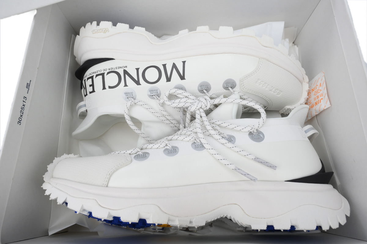 I209A4 M002 40 M3457001 Moncler White Black