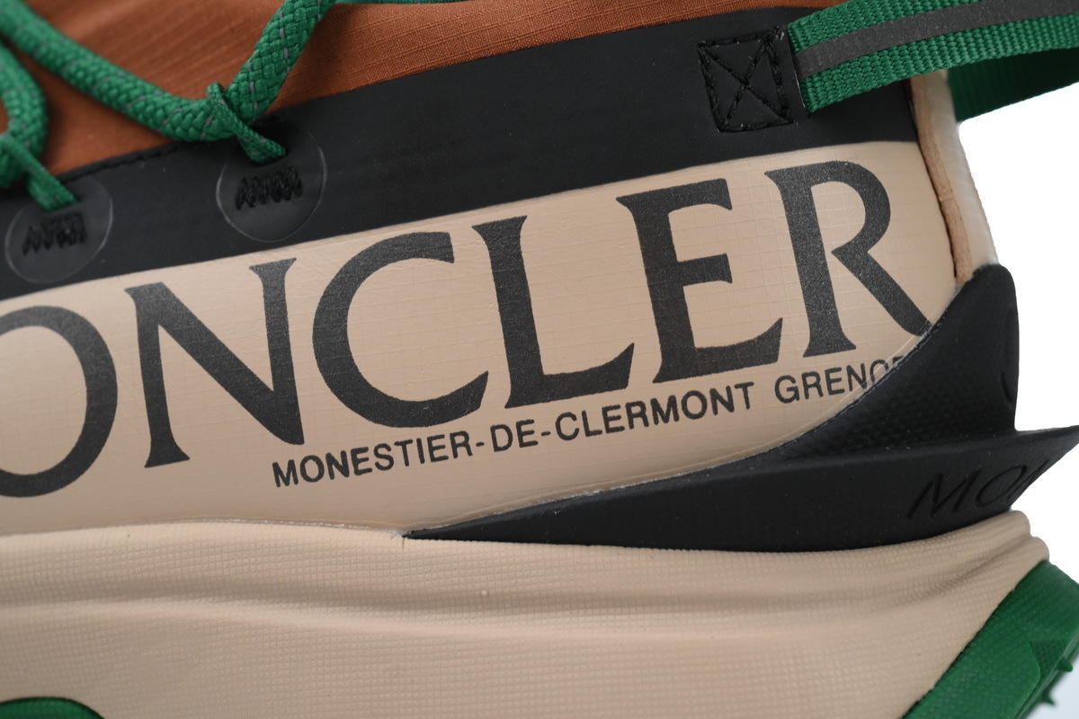 I209A4 M002 40 M3457P38 Moncler Multiple Colors