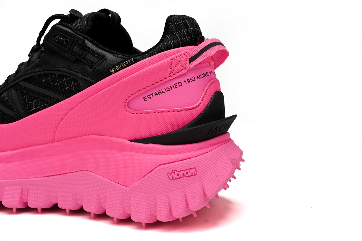 I209A 4M00230 M2058 Moncler Trailgrip Fluorescent Black Black Powder