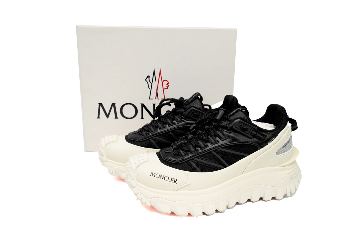 I209B 4M00230 M2058 Moncler Trailgrip Leather Black And White