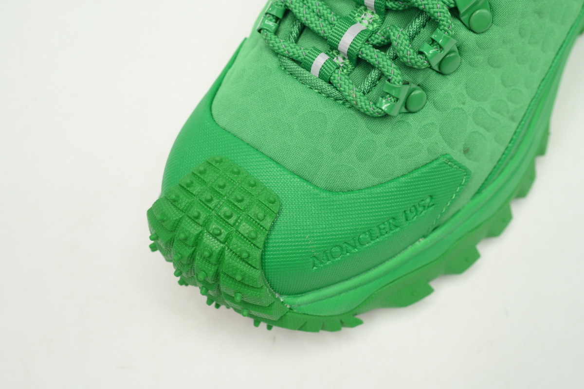 I209B 4M00230 M2202 Moncler Trailgrip Fluorescent Black Green