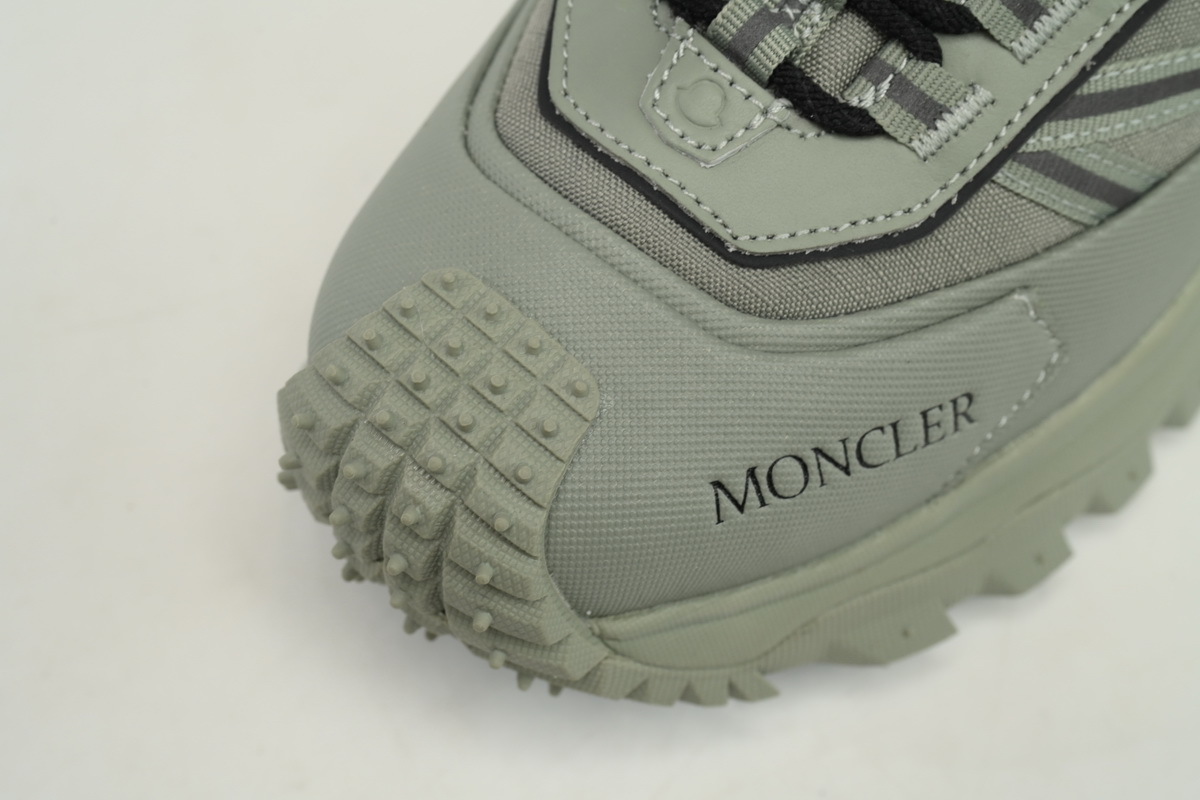 I209B 4M00230 M2962 Moncler Trailgrip Fluorescent Black Black Ash