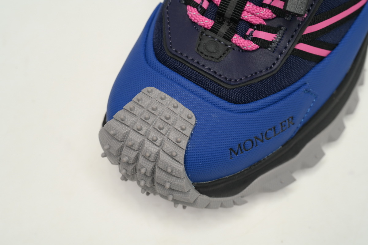 I209B 4M00230 M2962 Moncler Trailgrip Fluorescent Black Black Blue