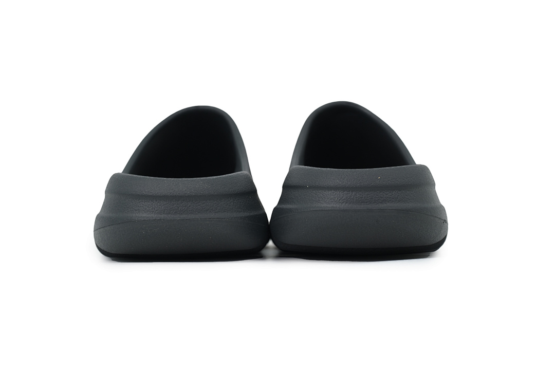 ID4132 adidas Yeezy Cool Grey
