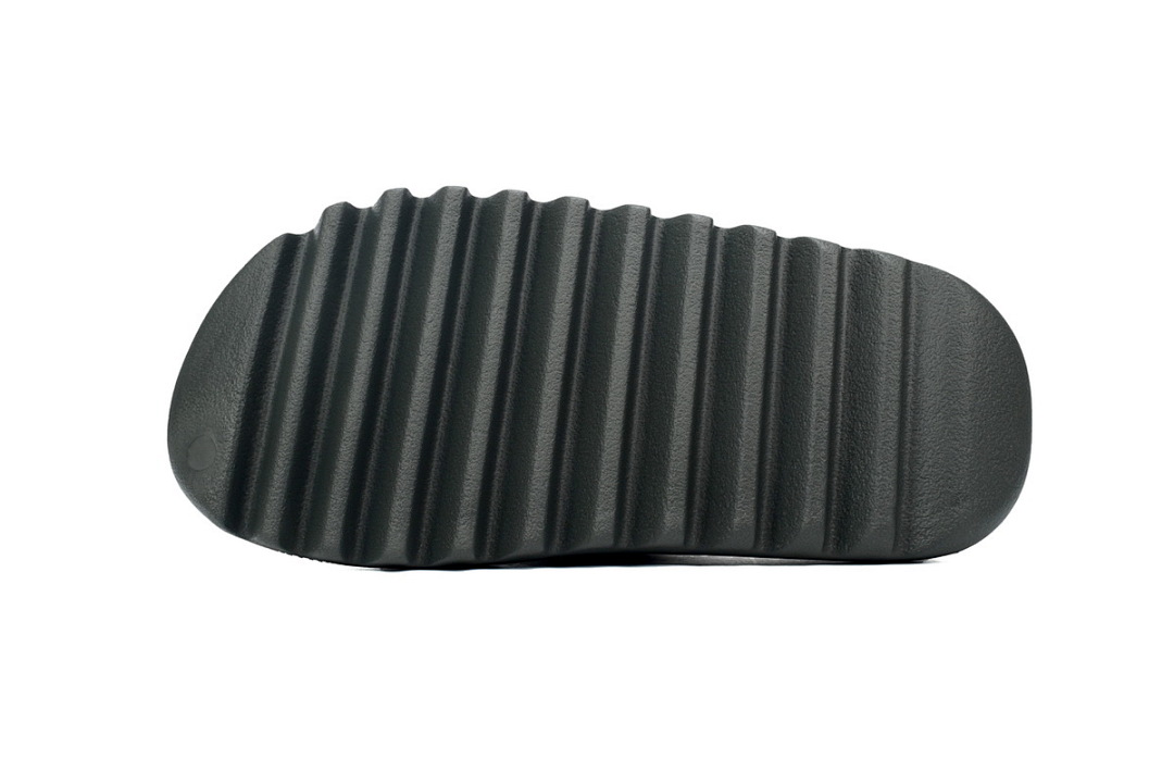 ID5103 adidas Yeezy Cool Black