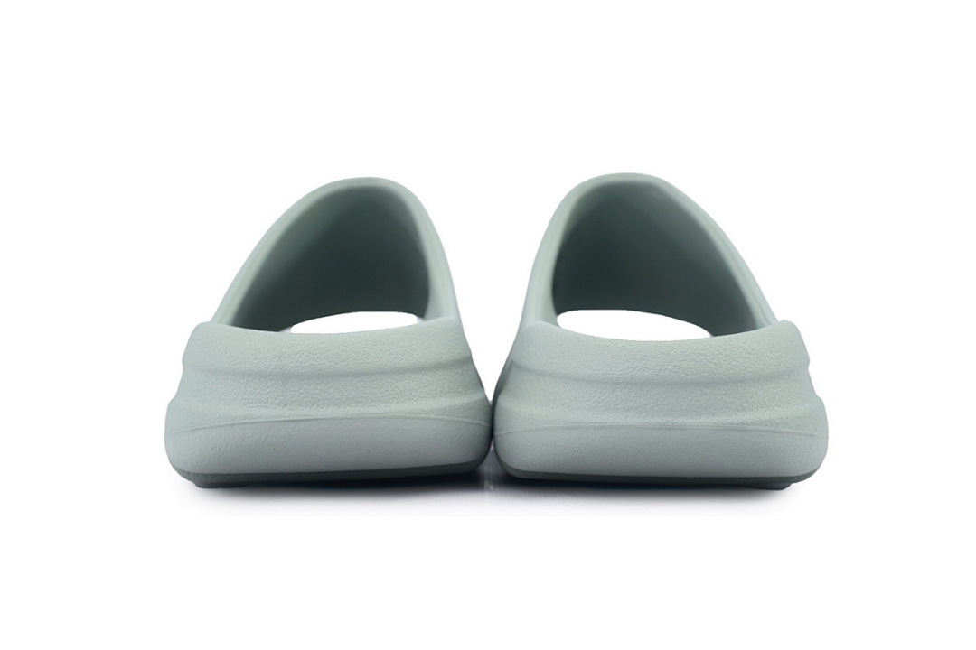 ID5480 adidas Yeezy Iight Grayish Green