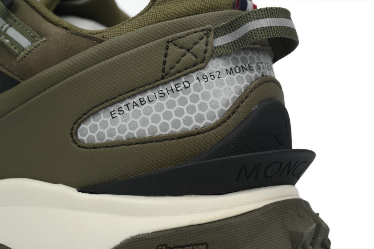 J109A4 M00110 M4248241 Moncler Dark green