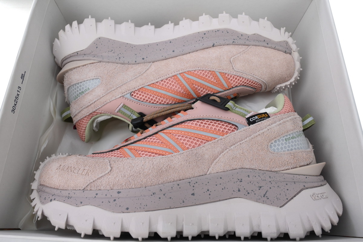 J109B4 M00160 M4052516 Moncler Light Gray Pink