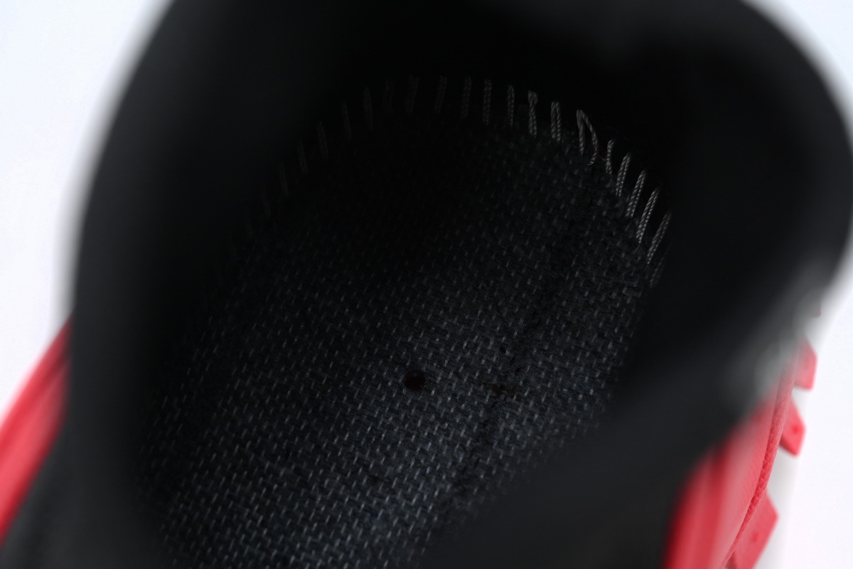 J109B4M 00060 M3809P 100 Moncler Trailgrip Leather Black and Red