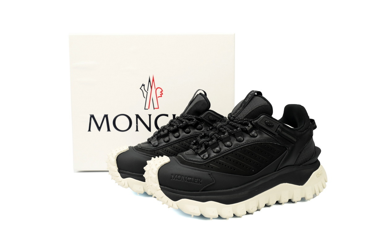 J109B 4M00020 M3211 Moncler Trailgrip Leather Black And White