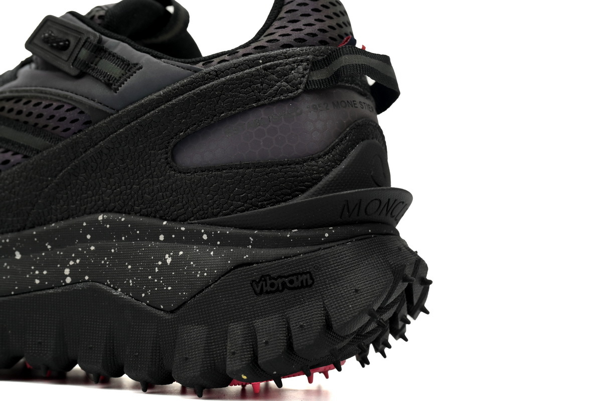 J109B 4M001 60M4 Moncler Trailgrip Leather Black Chameleon