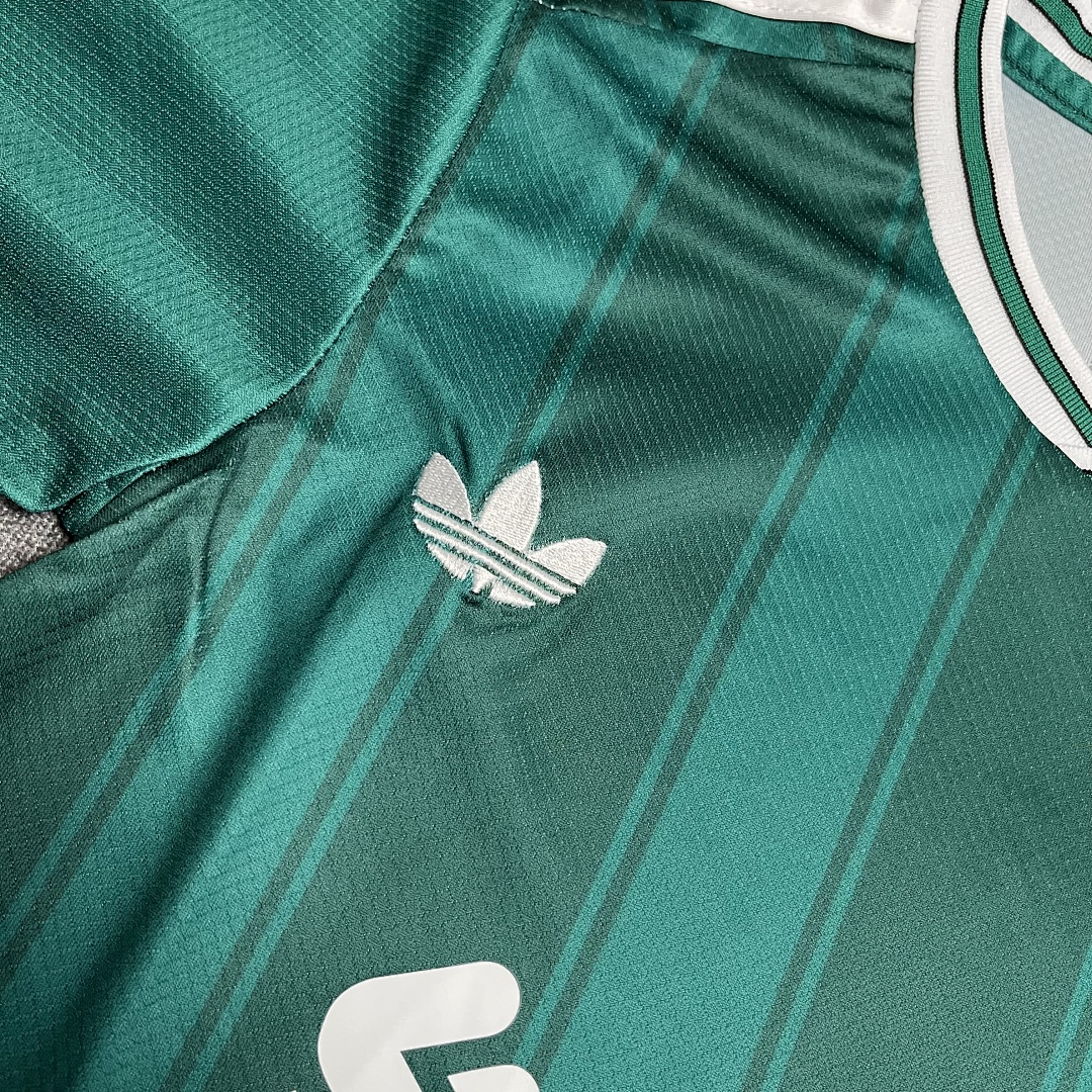  2026 Kids Liverpool Green Away Jersey Set White Shorts