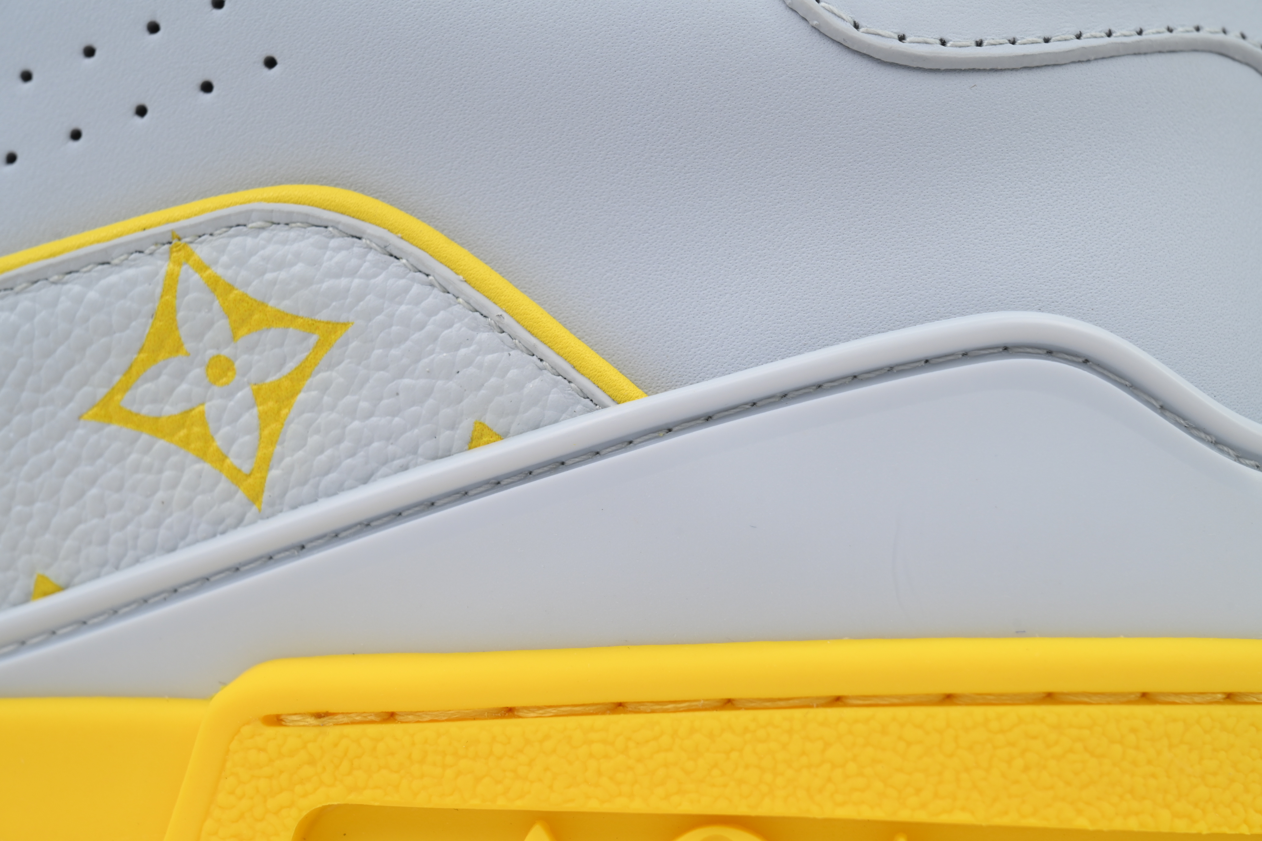 Louis Vuitton  Trainer Light Grey Yellow