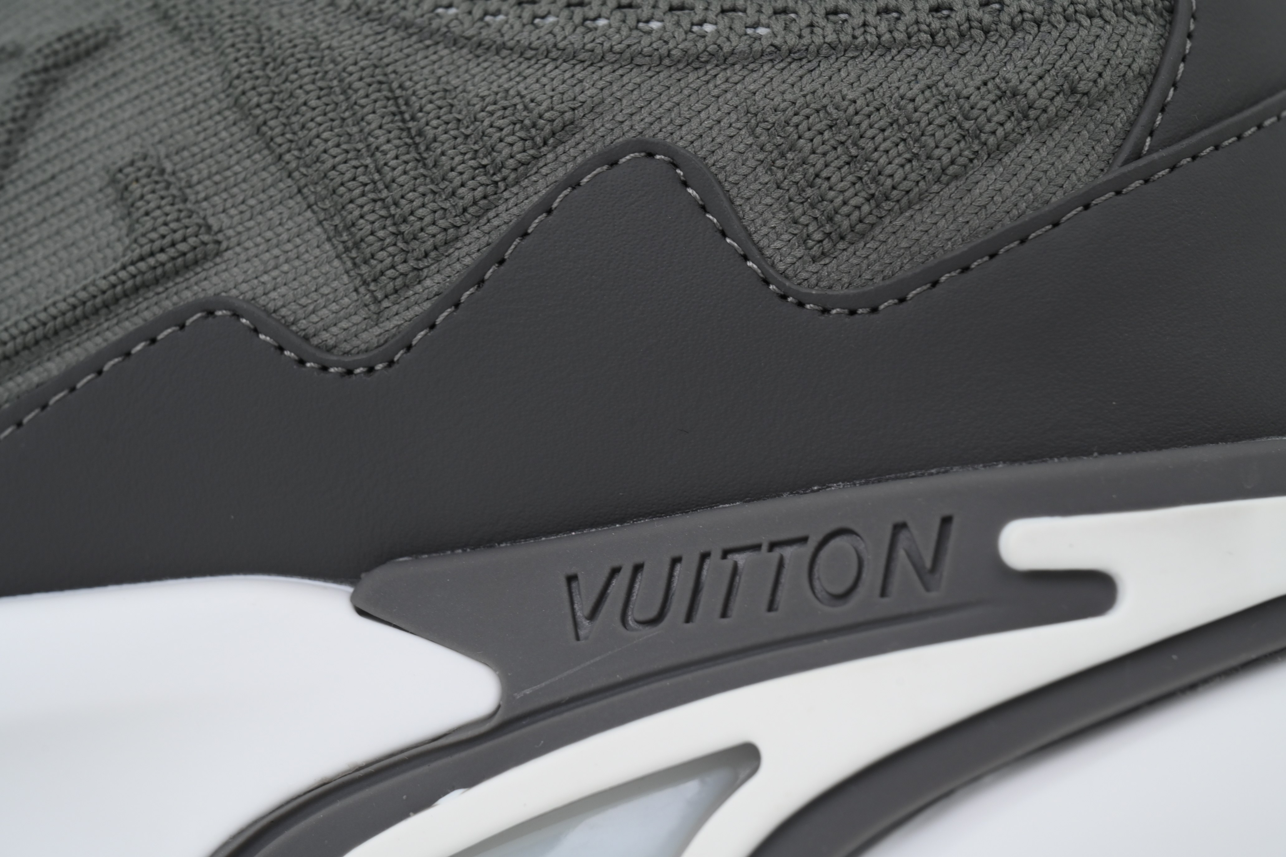 Louis Vuitton LV Runner Tatic Grey White Sneakers
