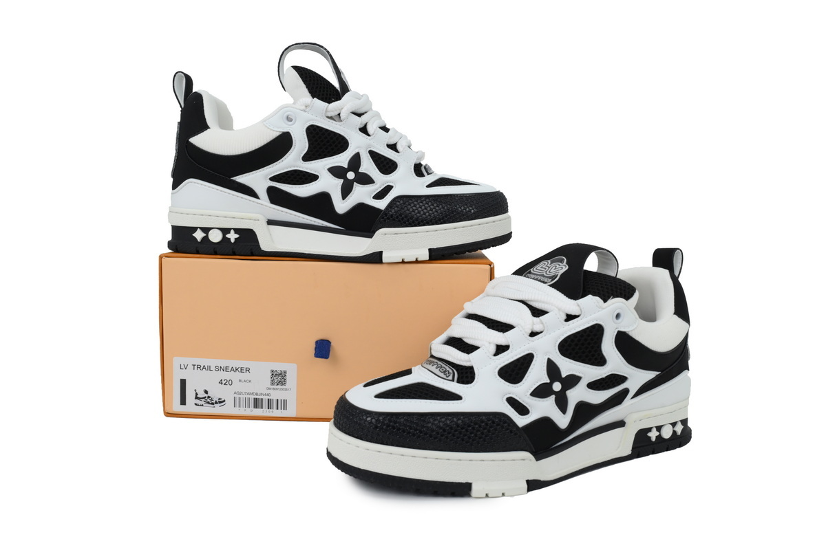 Louis Vuitton LV Trail Black White Sneakers