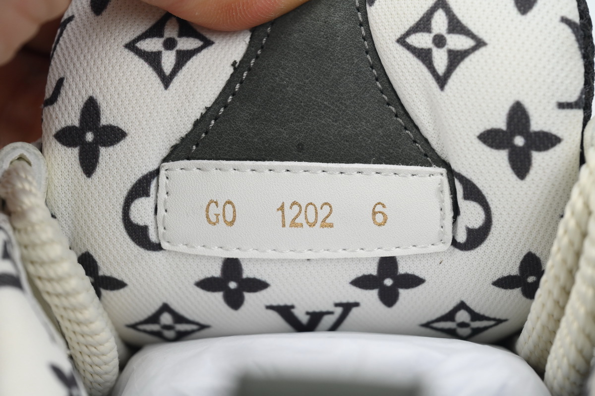 Louis Vuitton LV Trail Black White Sneakers