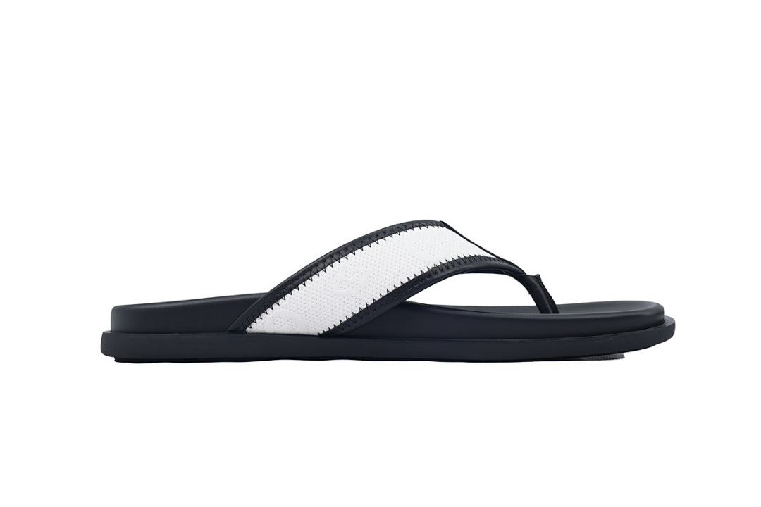 LOUIS VUITTON Net Black And White
