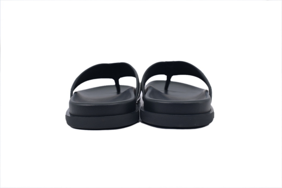 LOUIS VUITTON Net Black And White
