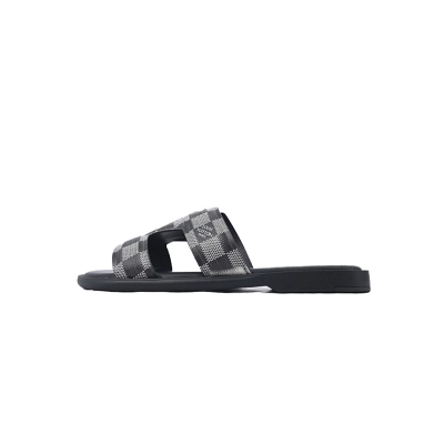 LOUIS VUITTON Oasis Black And White Check 01