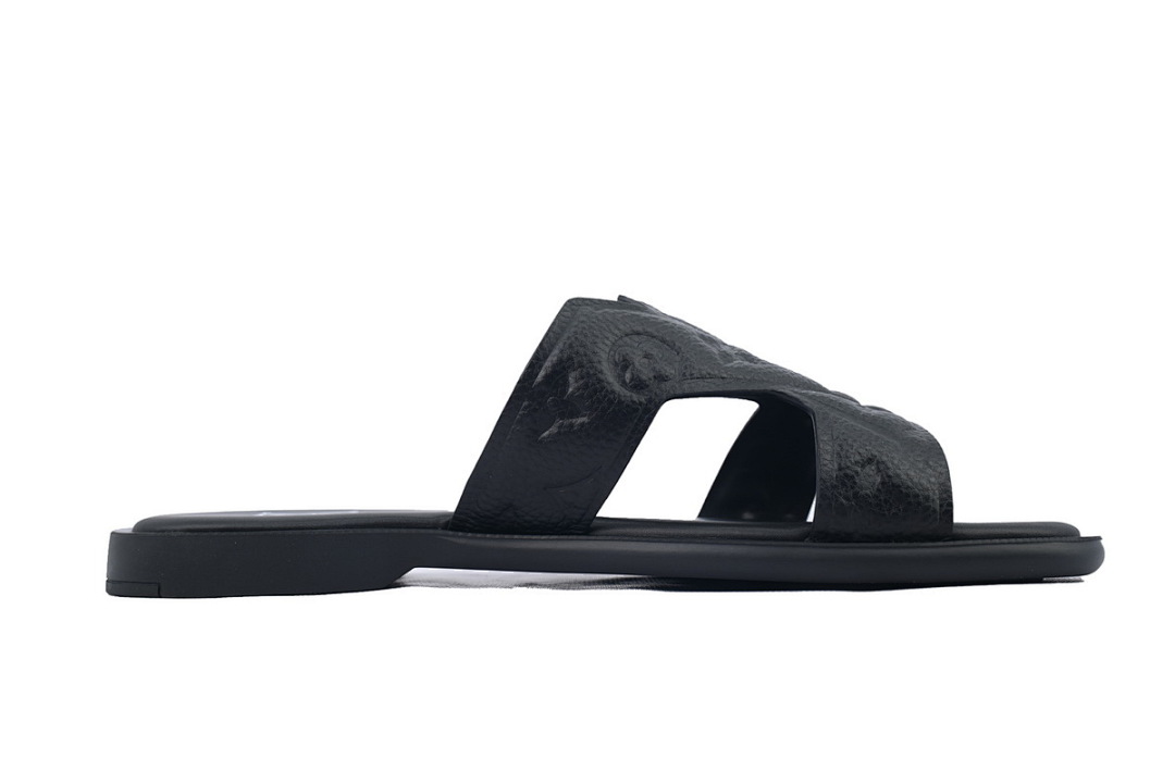 LOUIS VUITTON Oasis Black Embossing
